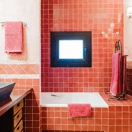 Ferienhaus Con Jacuzzi En Centro Historico De *