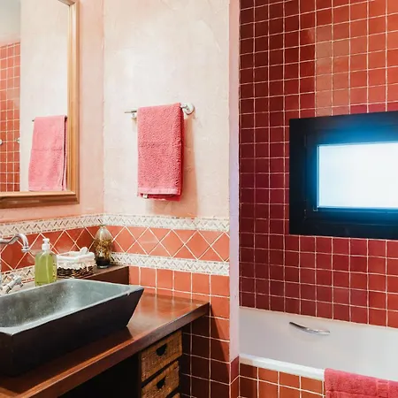 Con Jacuzzi En Centro Historico De Casa de Férias Pals